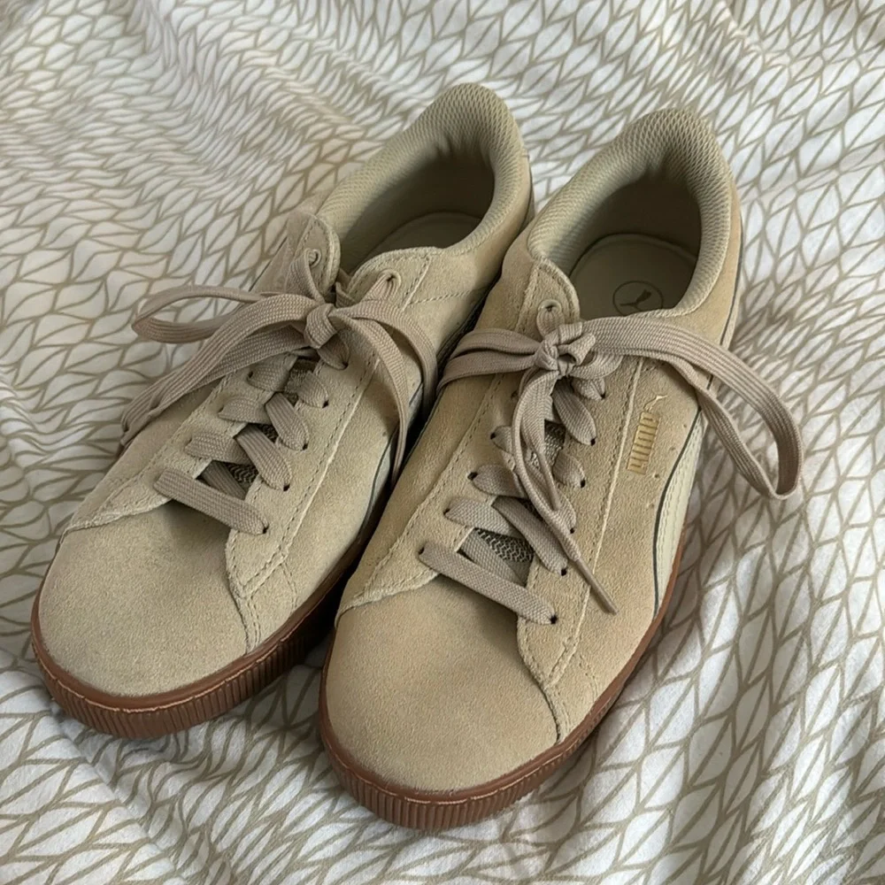 Puma “selflove” sneakers